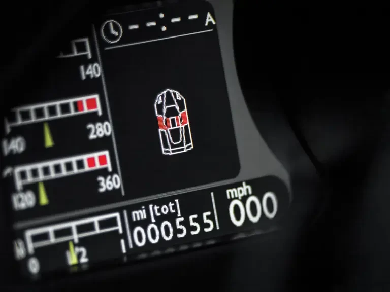 2003 Ferrari Enzo - Image 14 of 31