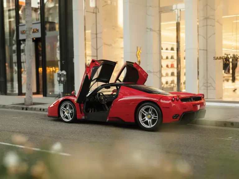 2003 Ferrari Enzo - Image 16 of 31