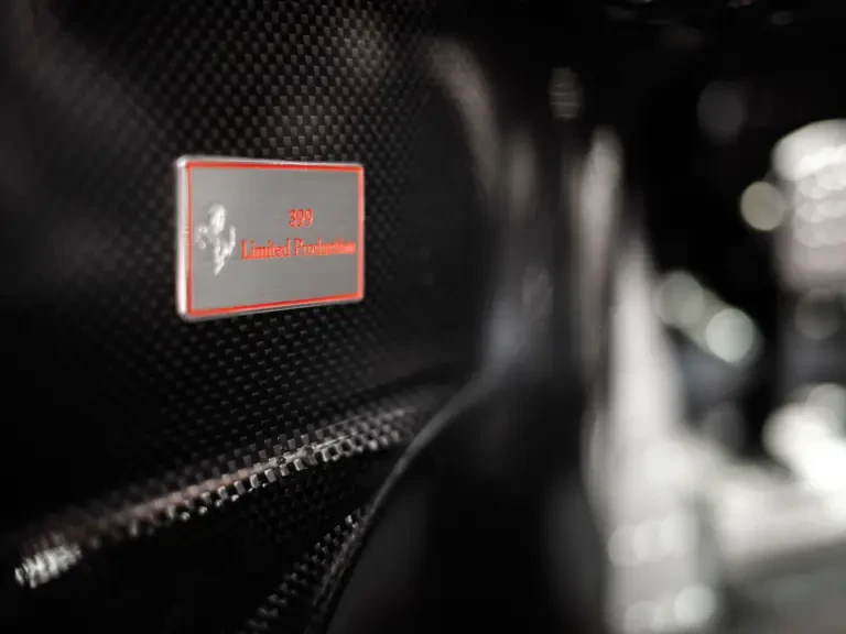 2003 Ferrari Enzo - Image 15 of 31