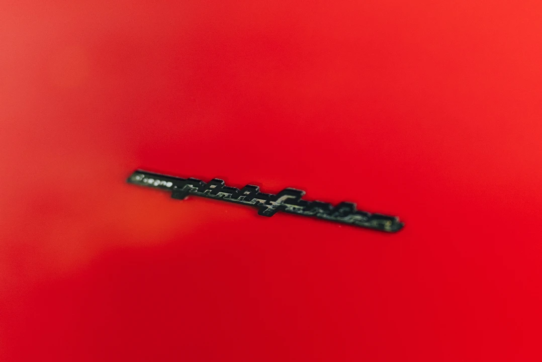 2003 Ferrari Enzo - Image 12 of 31