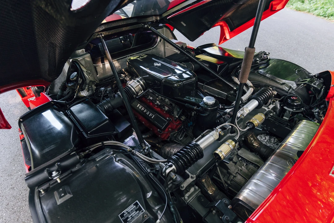 2003 Ferrari Enzo - Image 23 of 31