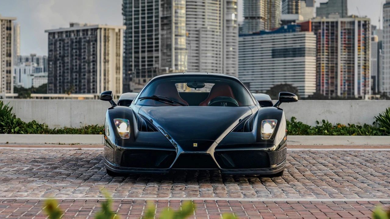 2003 Ferrari Enzo - Image 4 of 31