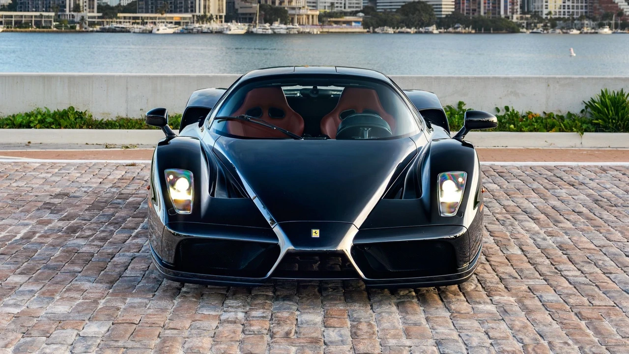 2003 Ferrari Enzo - Image 13 of 31