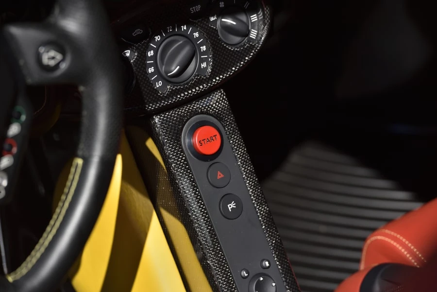 2003 Ferrari Enzo - Image 28 of 31