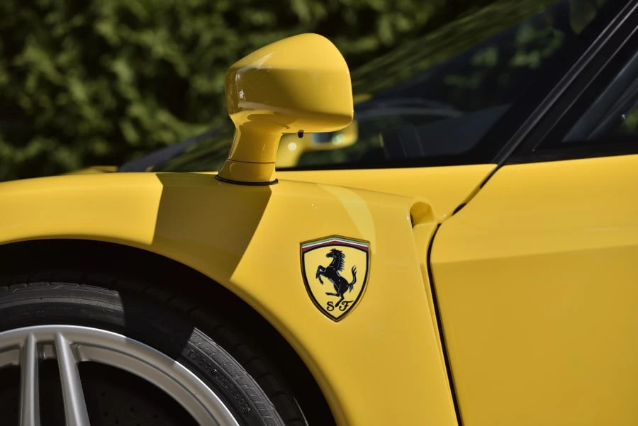 2003 Ferrari Enzo - Image 16 of 31