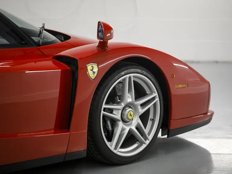 2003 Ferrari Enzo - Image 24 of 31