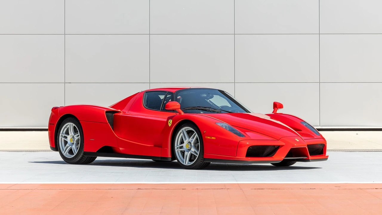 2003 Ferrari Enzo - Image 8 of 31