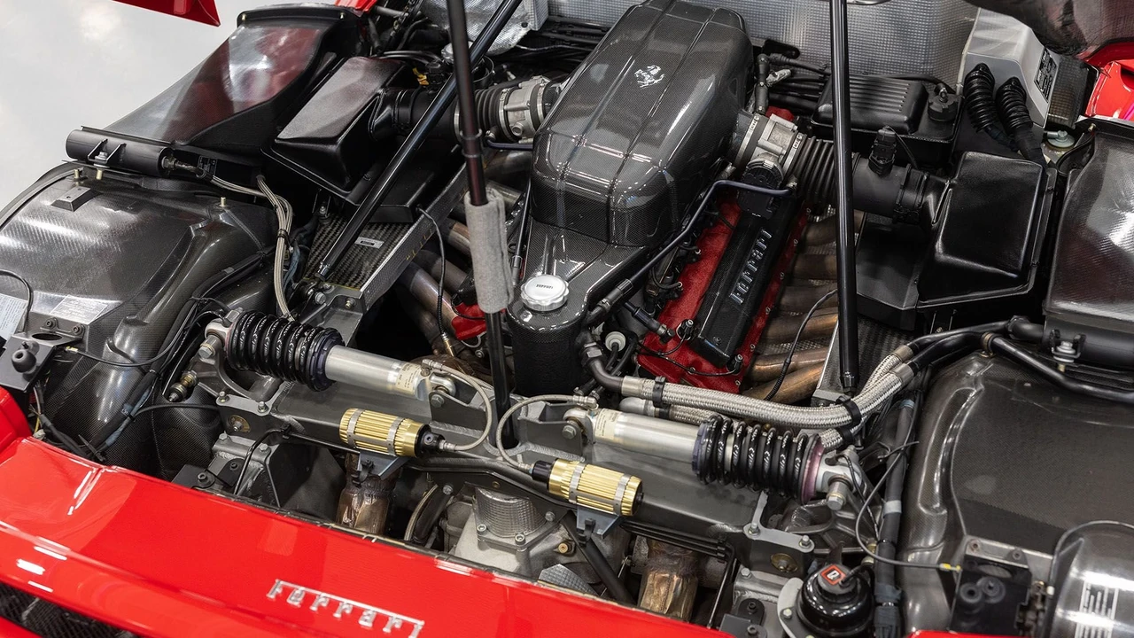 2003 Ferrari Enzo - Image 10 of 31
