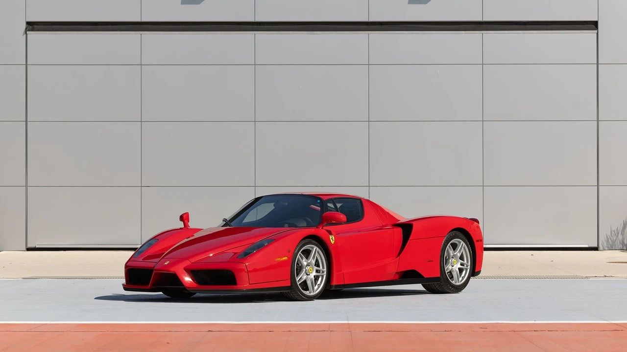 2003 Ferrari Enzo - Image 12 of 31