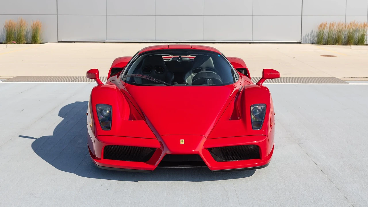 2003 Ferrari Enzo - Image 18 of 31