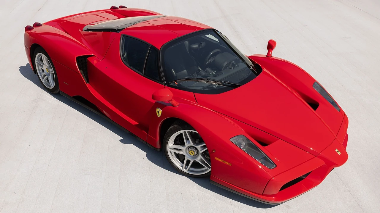 2003 Ferrari Enzo - Image 26 of 31
