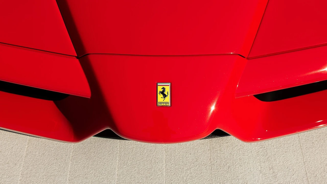 2003 Ferrari Enzo - Image 28 of 31