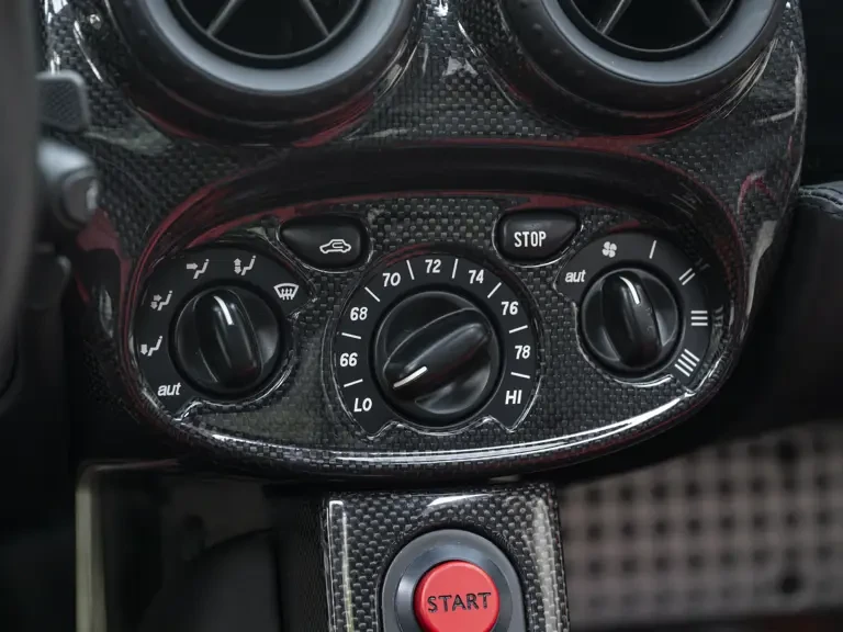 2003 Ferrari Enzo - Image 21 of 31