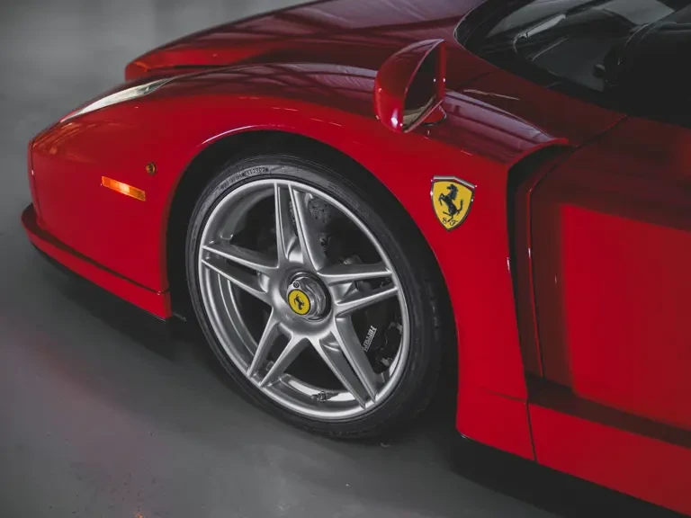 2003 Ferrari Enzo - Image 14 of 31