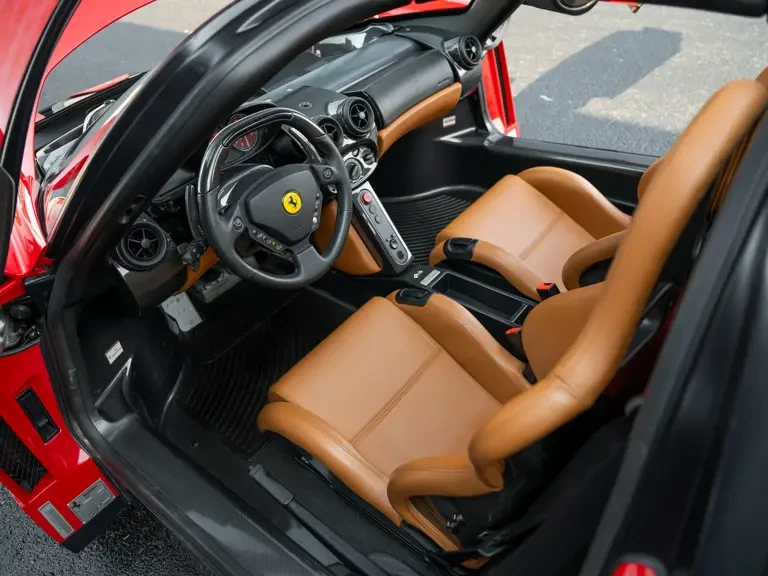 2003 Ferrari Enzo - Image 5 of 31