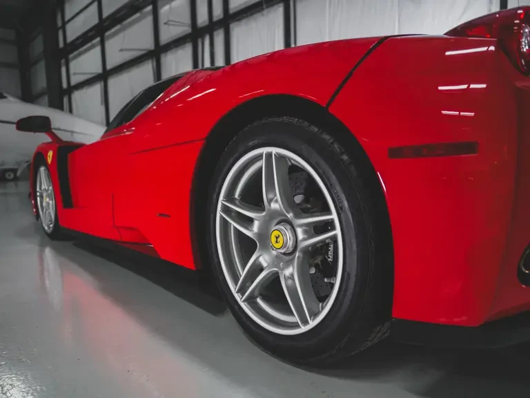 2003 Ferrari Enzo - Image 22 of 31
