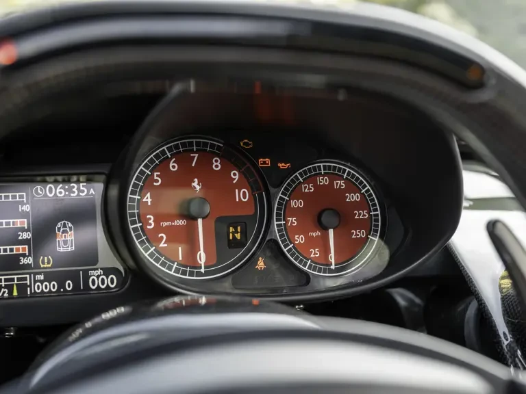 2003 Ferrari Enzo - Image 24 of 31