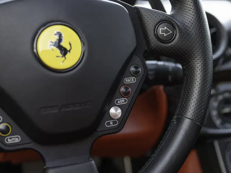 2003 Ferrari Enzo - Image 18 of 31