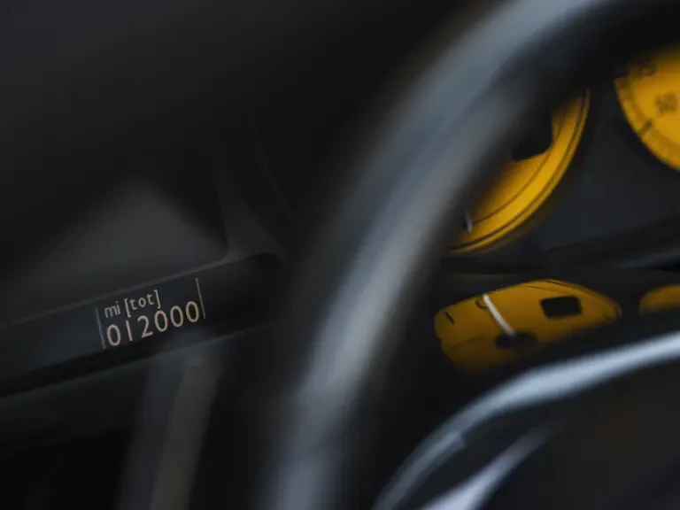 2003 Ferrari Enzo - Image 17 of 31