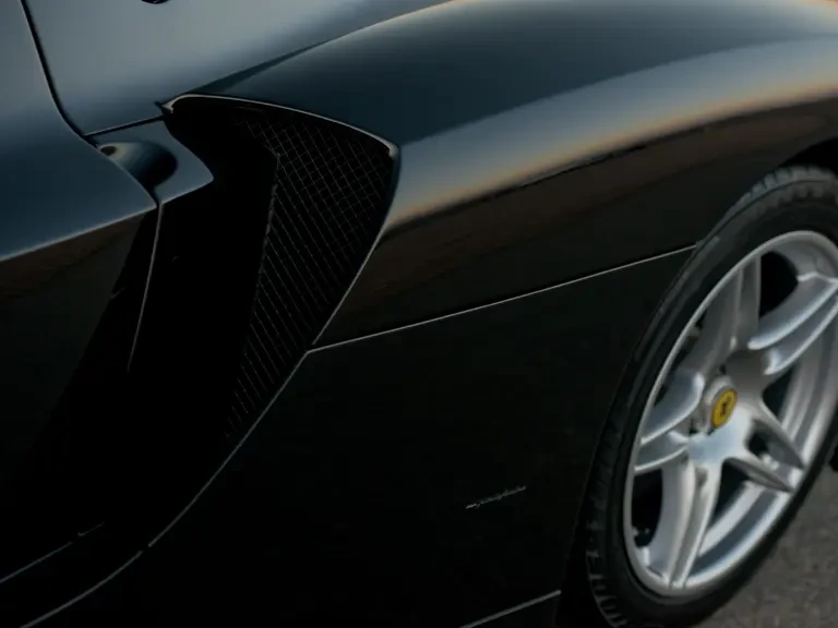 2003 Ferrari Enzo - Image 16 of 31