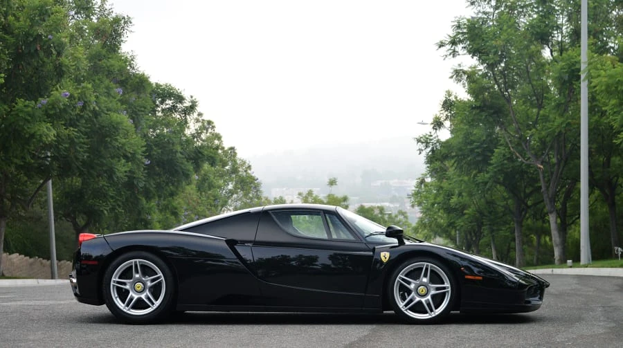 2003 Ferrari Enzo - Image 2 of 12