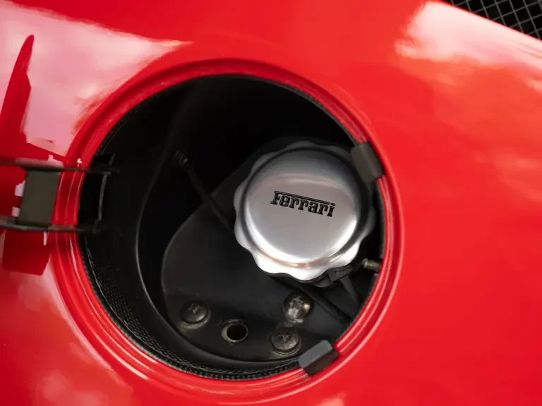 2003 Ferrari Enzo - Image 18 of 31