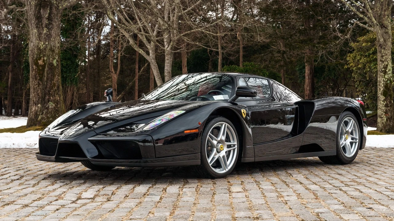 2003 Ferrari Enzo - Image 10 of 31