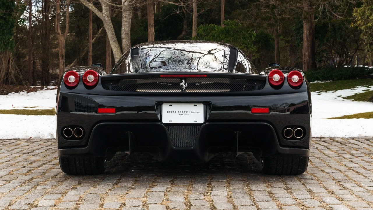 2003 Ferrari Enzo - Image 20 of 31