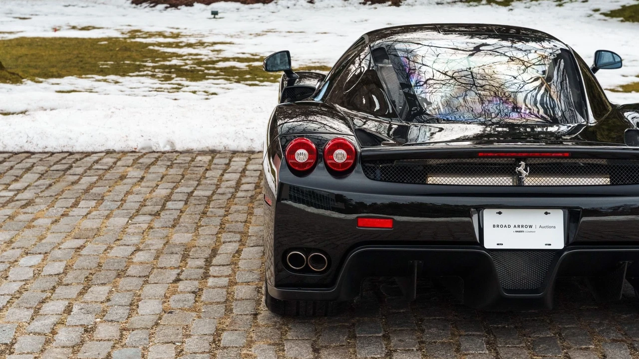 2003 Ferrari Enzo - Image 31 of 31
