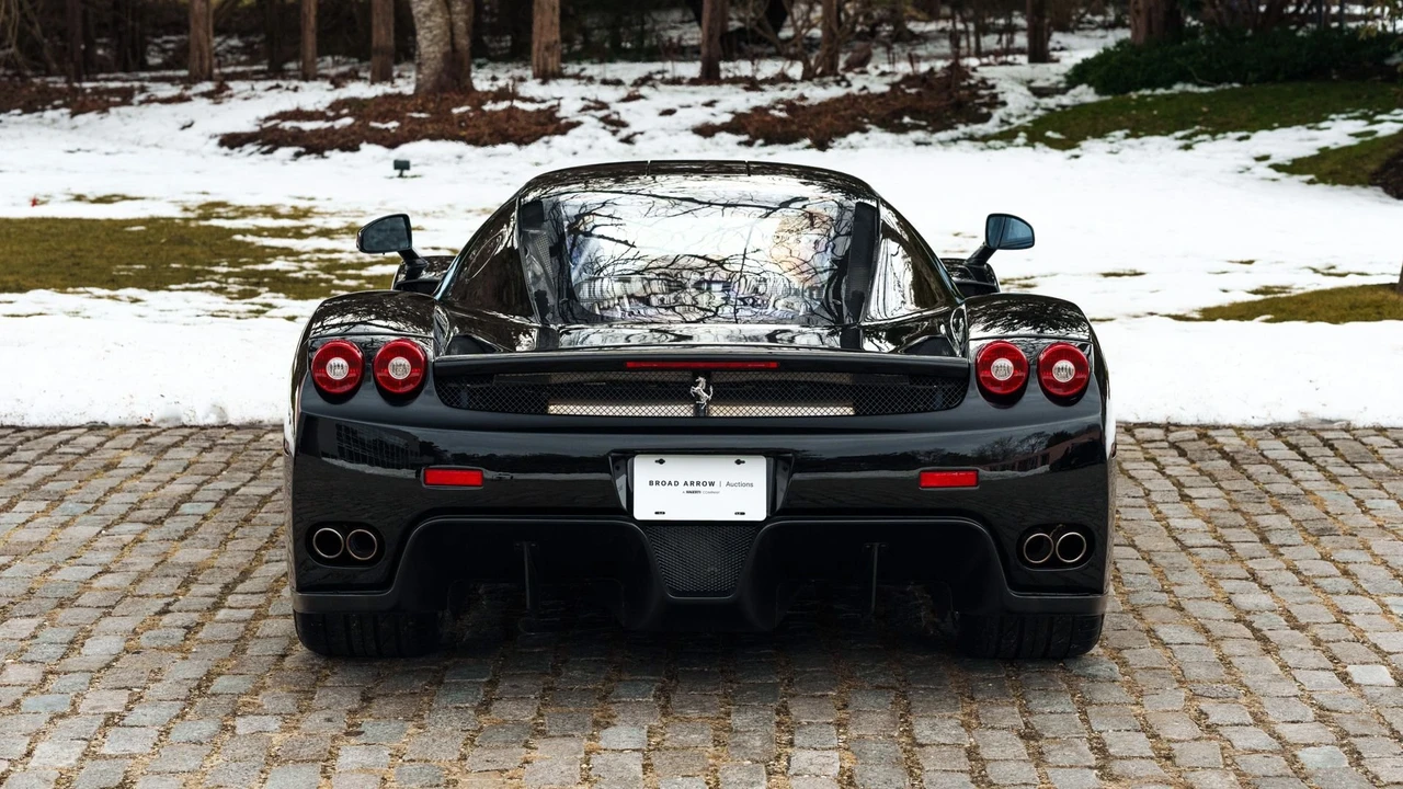 2003 Ferrari Enzo - Image 17 of 31