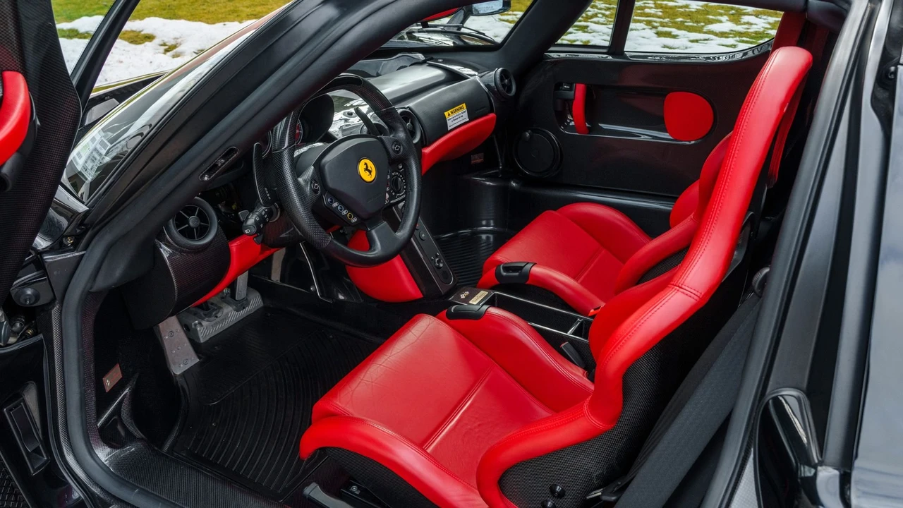 2003 Ferrari Enzo - Image 7 of 31
