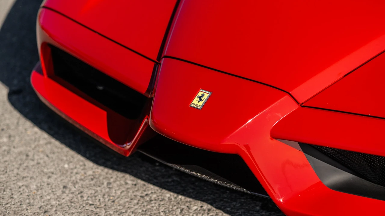 2003 Ferrari Enzo - Image 9 of 31