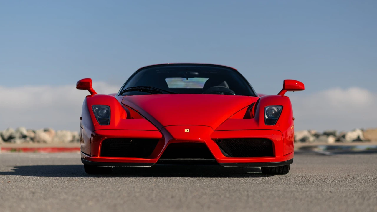 2003 Ferrari Enzo - Image 4 of 31
