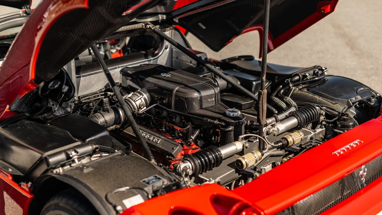 2003 Ferrari Enzo - Image 7 of 31