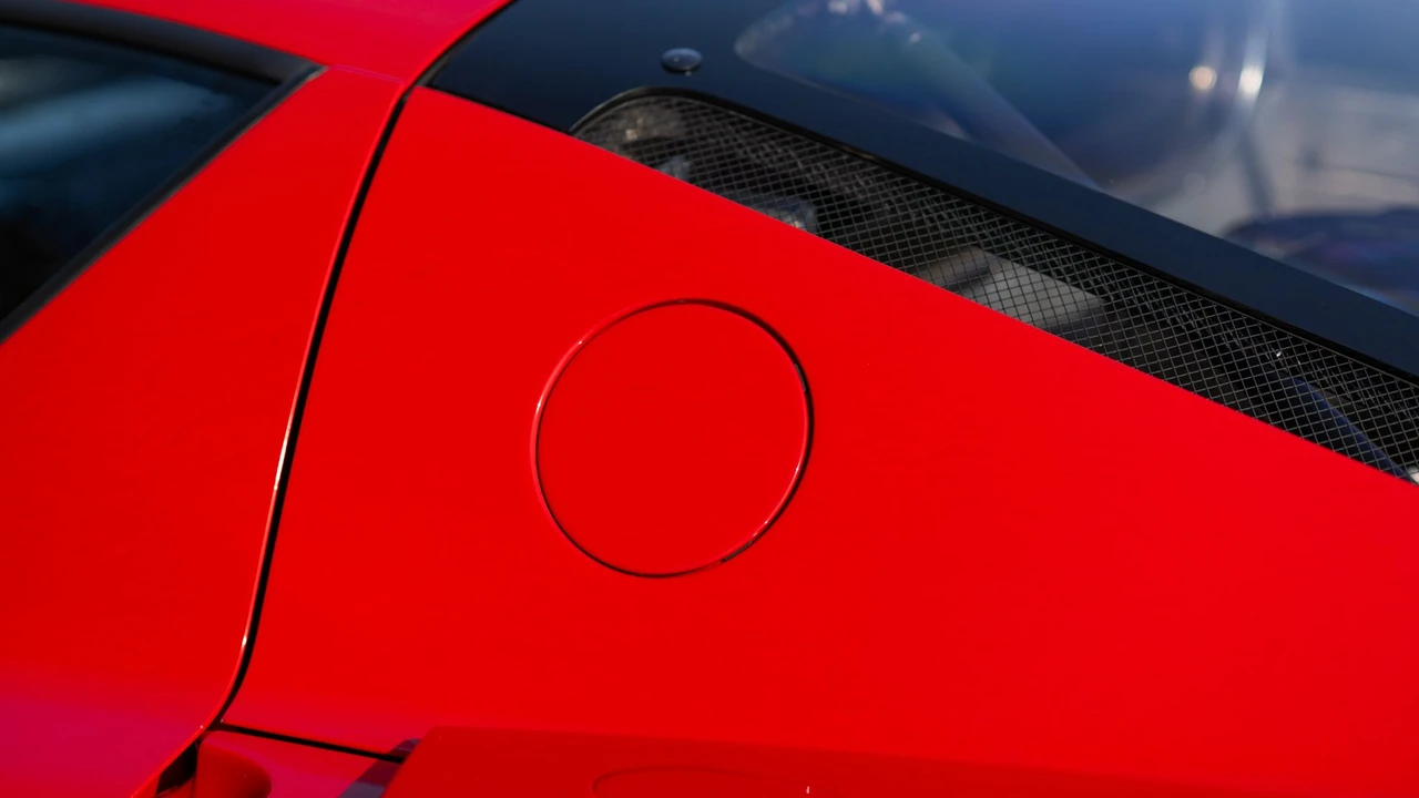 2003 Ferrari Enzo - Image 22 of 31