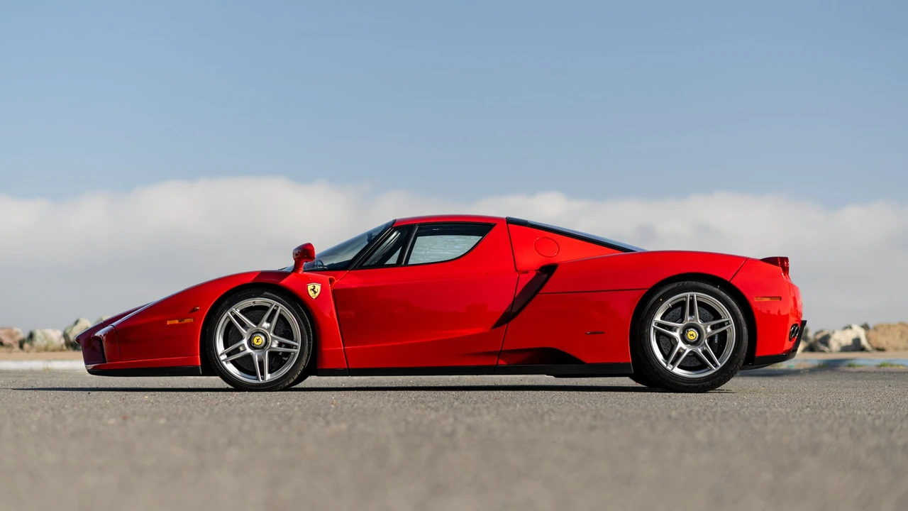 2003 Ferrari Enzo - Image 5 of 31