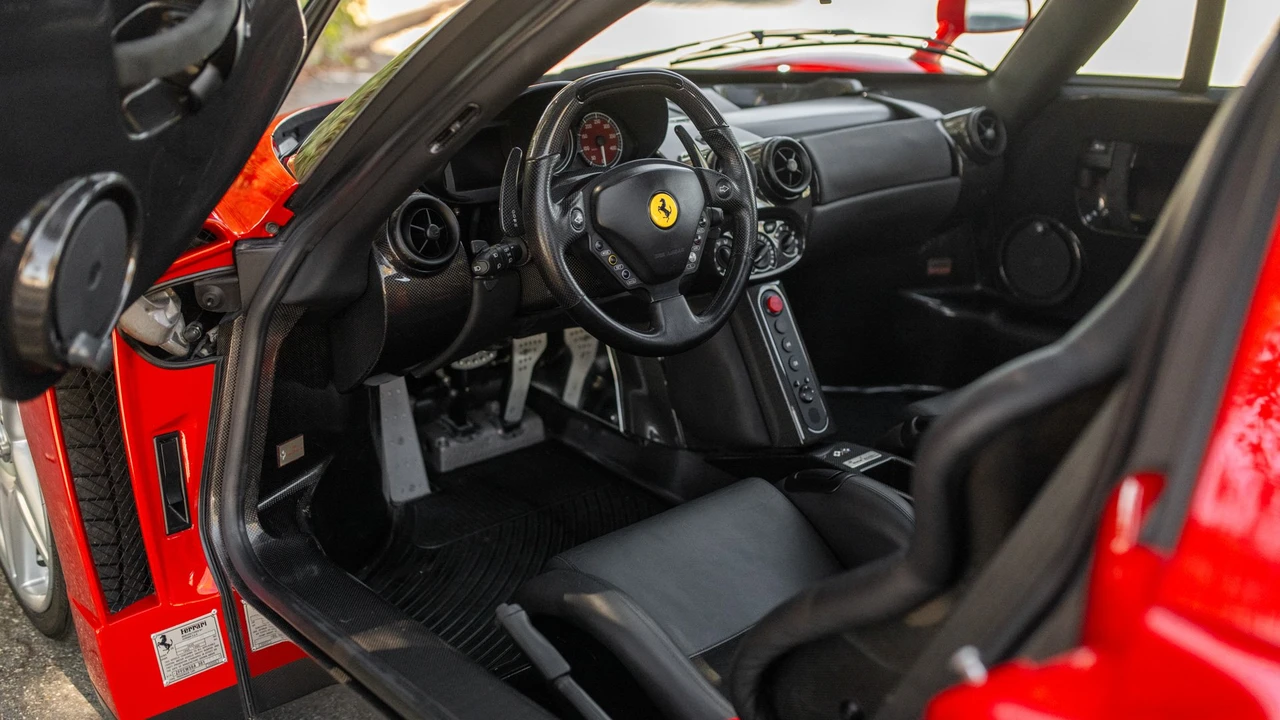 2003 Ferrari Enzo - Image 6 of 31