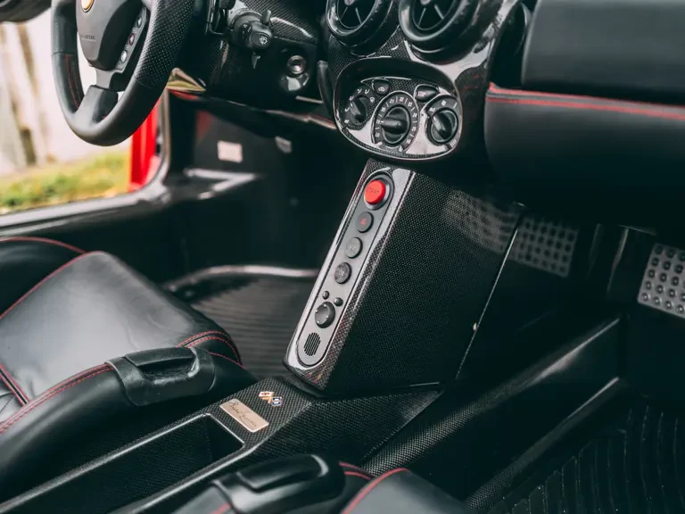 2003 Ferrari Enzo - Image 25 of 31