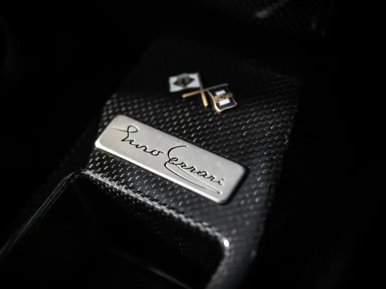 2003 Ferrari Enzo - Image 14 of 31