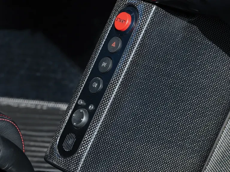 2003 Ferrari Enzo - Image 12 of 28