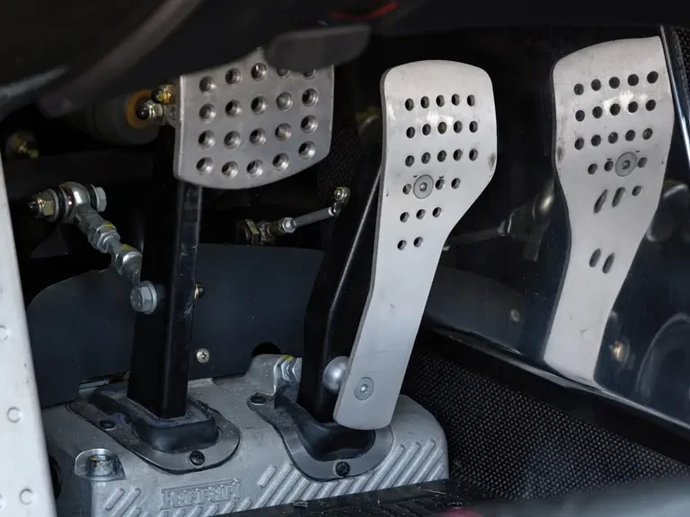 2003 Ferrari Enzo - Image 10 of 28