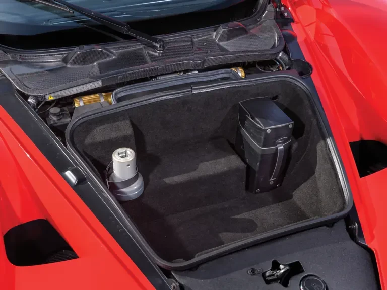 2003 Ferrari Enzo - Image 23 of 28