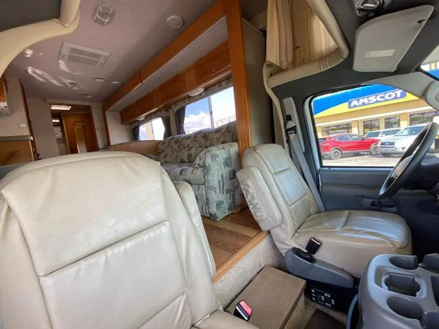 2003 Ford Econoline Van - Image 12 of 21