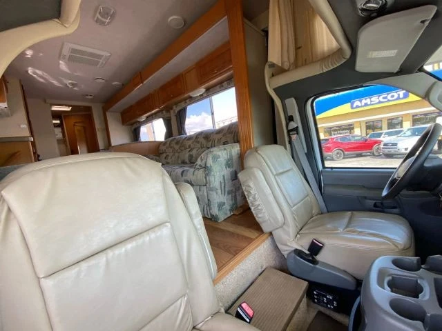 2003 Ford Econoline Van - Image 12 of 31