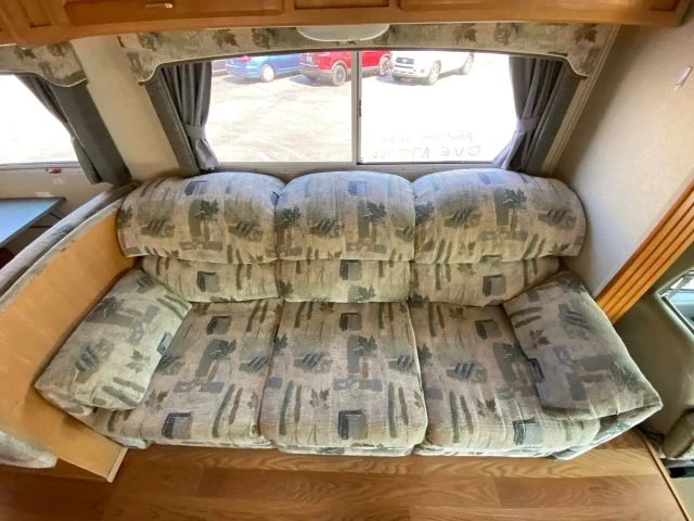 2003 Ford Econoline Van - Image 24 of 31