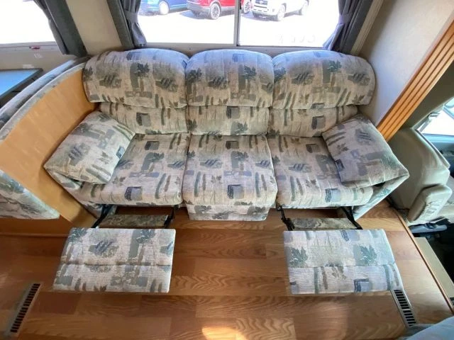 2003 Ford Econoline Van - Image 25 of 31