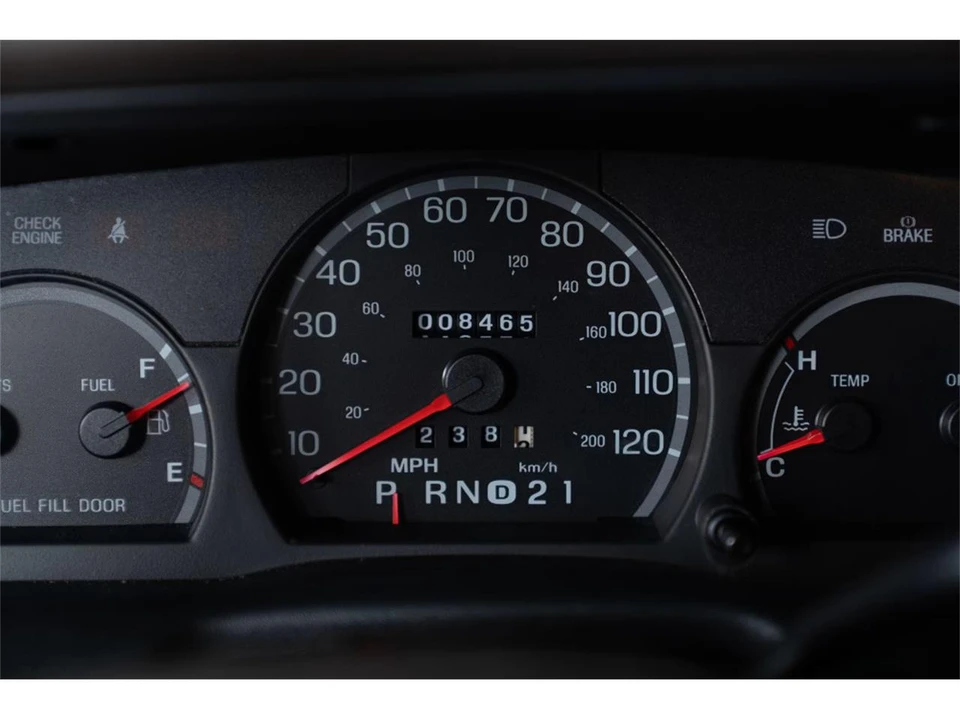 2003 Ford Crown Victoria - Image 3 of 14