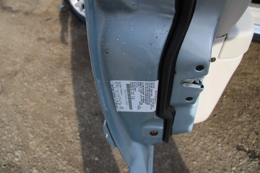 2003 Ford Crown Victoria - Image 10 of 21