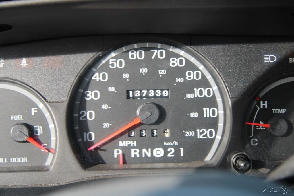2003 Ford Crown Victoria - Image 15 of 21