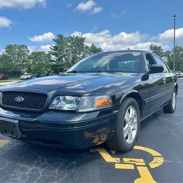 2003 Ford Crown Victoria LX Sport Sedan 4D